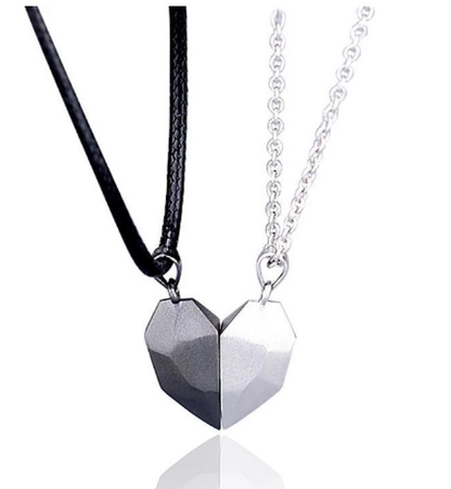 Neo Gothic Metal Necklaces for Lovers' Parties (Pair)